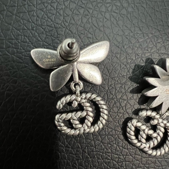 Gucci dangling double g rhinestone butterfly and flower earrings - Picture 5 of 11